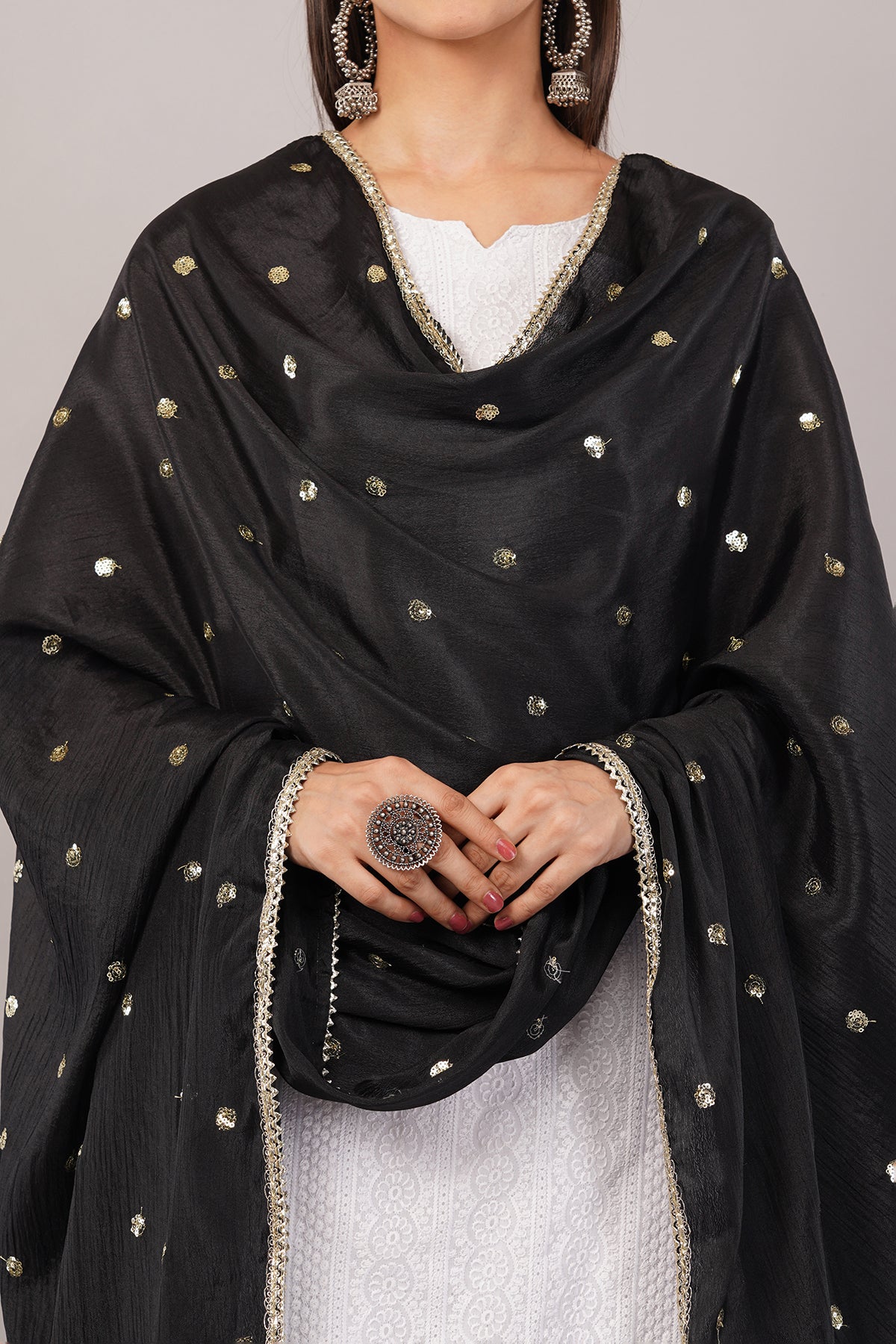 Negchaar Chinnon Butti Dupatta – Soft, Lightweight, Embroidered Dupatta for Women