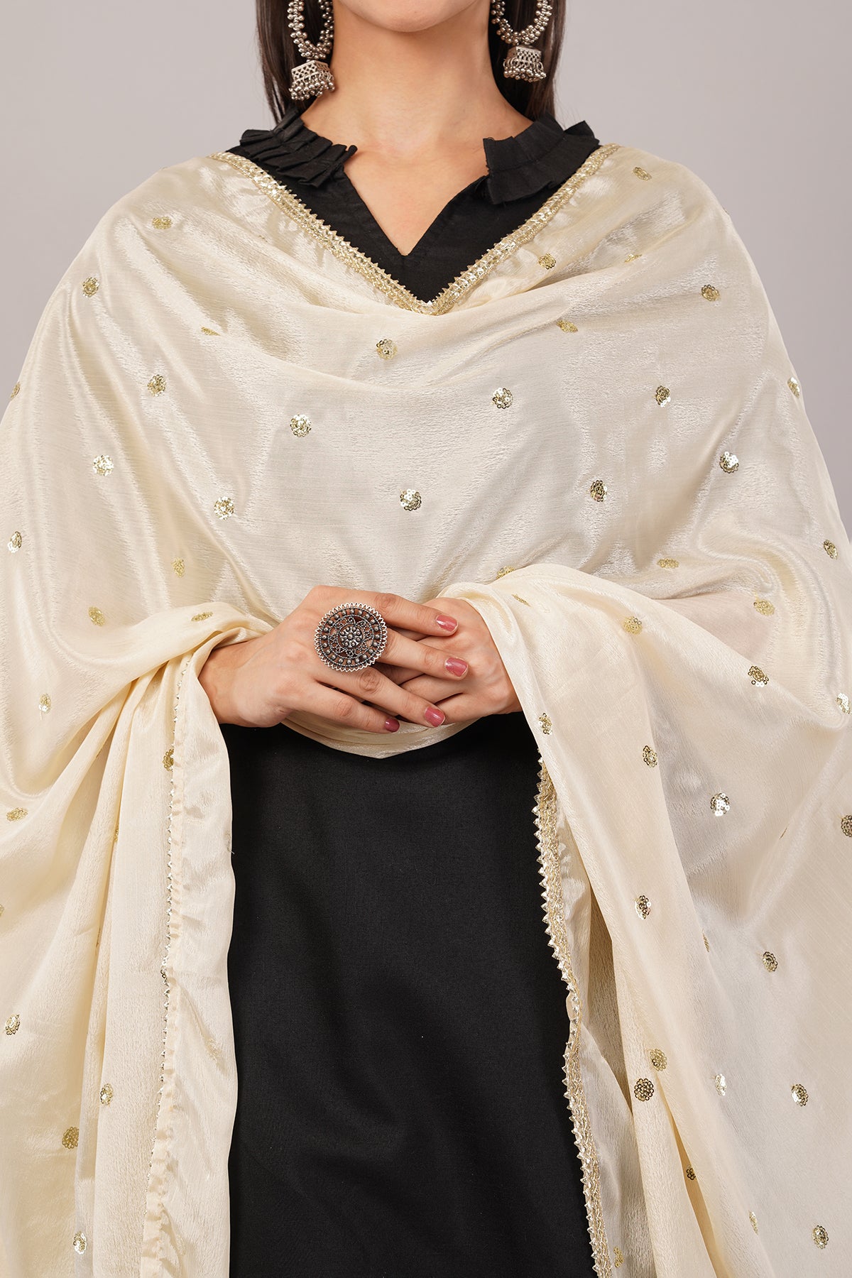 Negchaar Chinnon Butti Dupatta – Soft, Lightweight, Embroidered Dupatta for Women