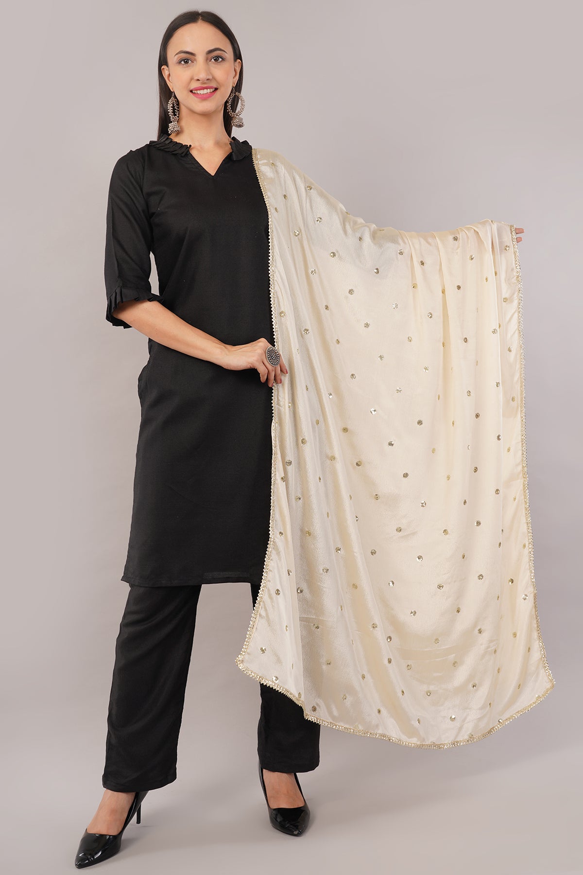 Negchaar Chinnon Butti Dupatta – Soft, Lightweight, Embroidered Dupatta for Women