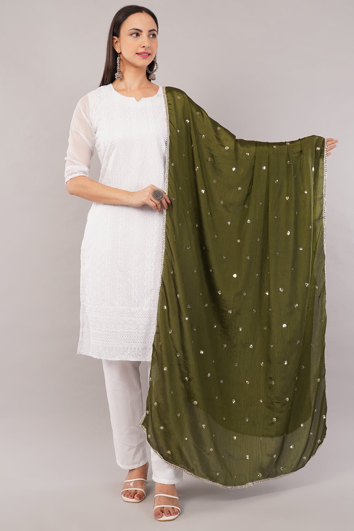 Negchaar Chinnon Butti Dupatta – Soft, Lightweight, Embroidered Dupatta for Women