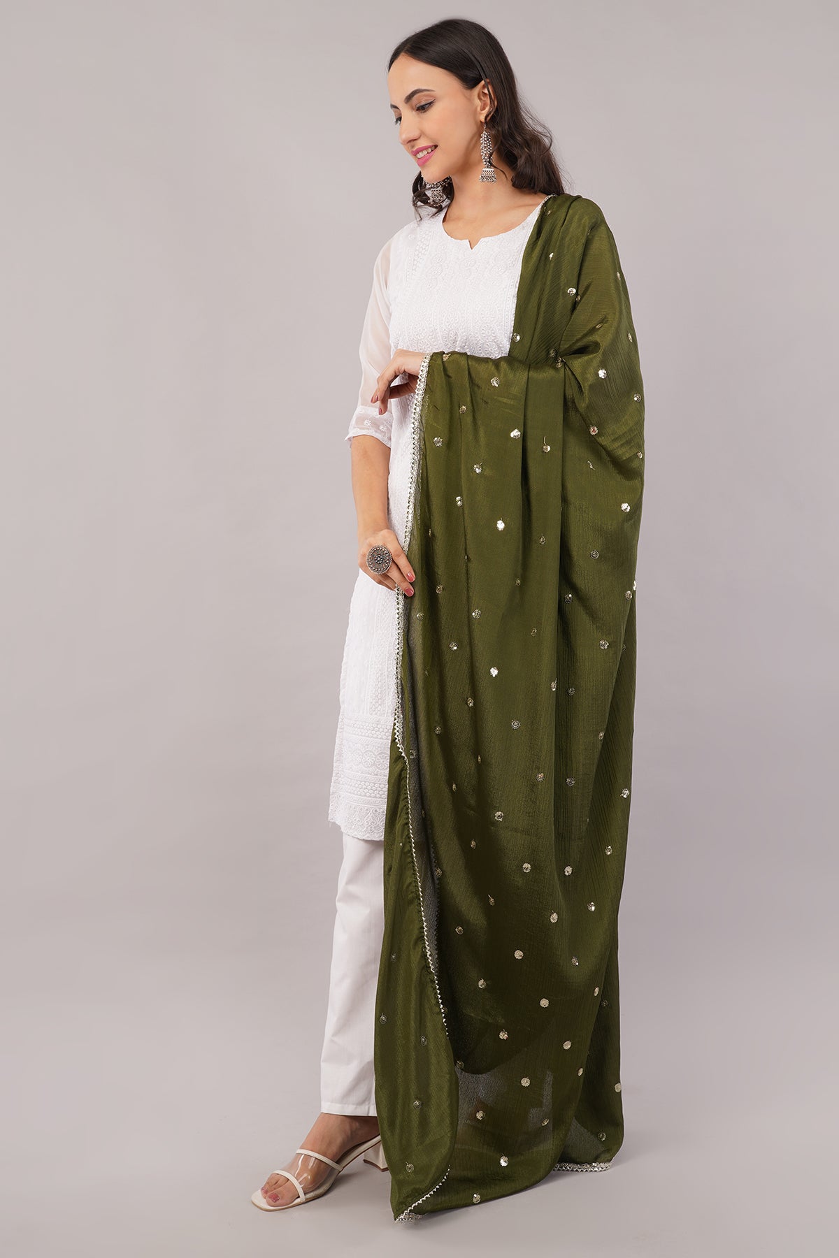 Negchaar Chinnon Butti Dupatta – Soft, Lightweight, Embroidered Dupatta for Women