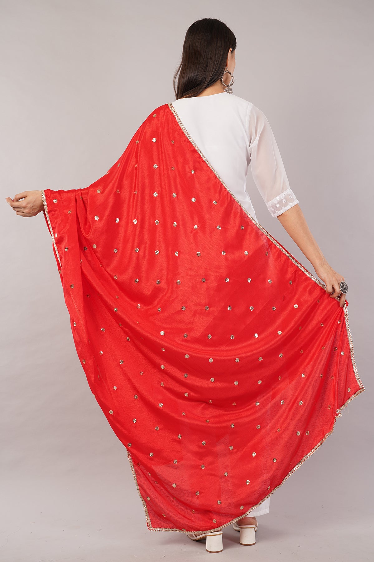 Negchaar Chinnon Butti Dupatta – Soft, Lightweight, Embroidered Dupatta for Women