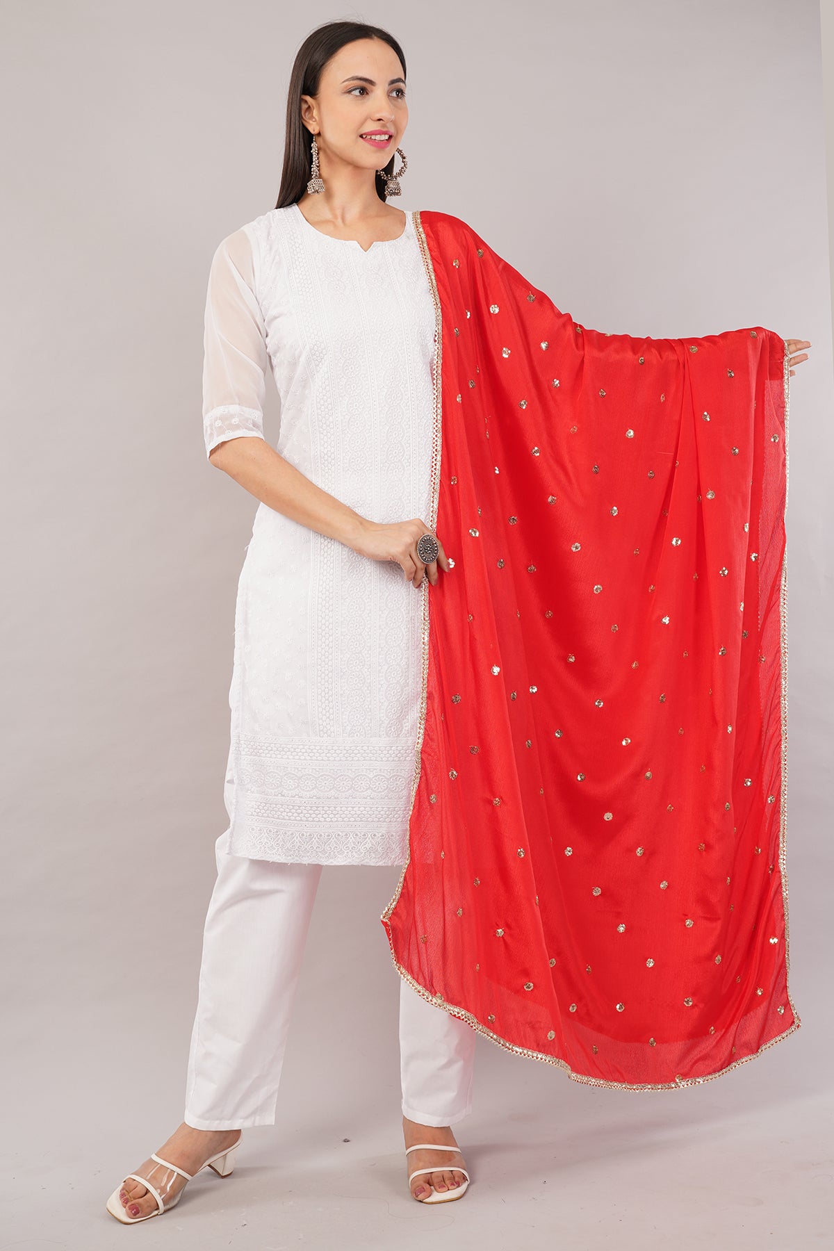 Negchaar Chinnon Butti Dupatta – Soft, Lightweight, Embroidered Dupatta for Women