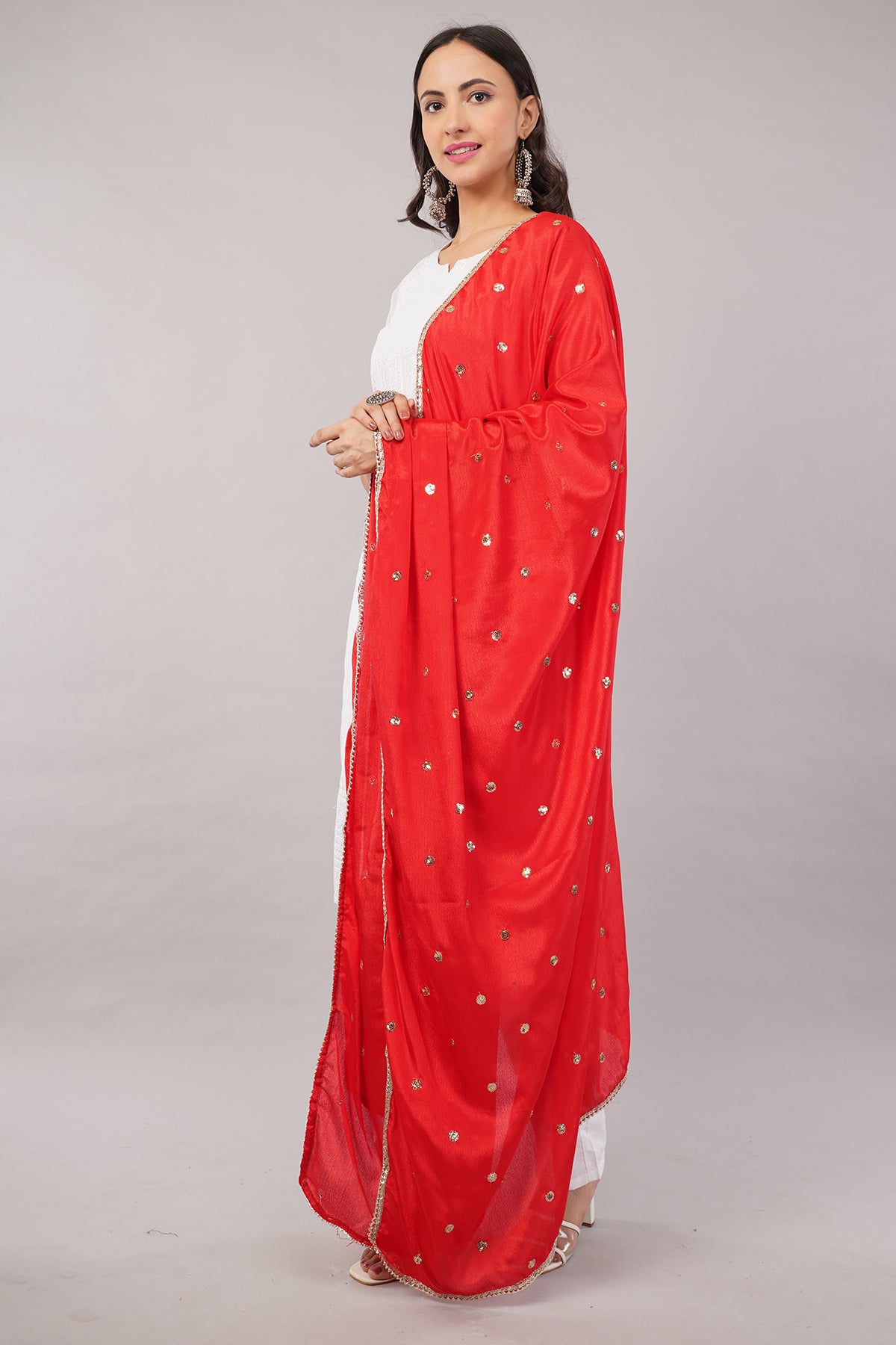Negchaar Chinnon Butti Dupatta – Soft, Lightweight, Embroidered Dupatta for Women