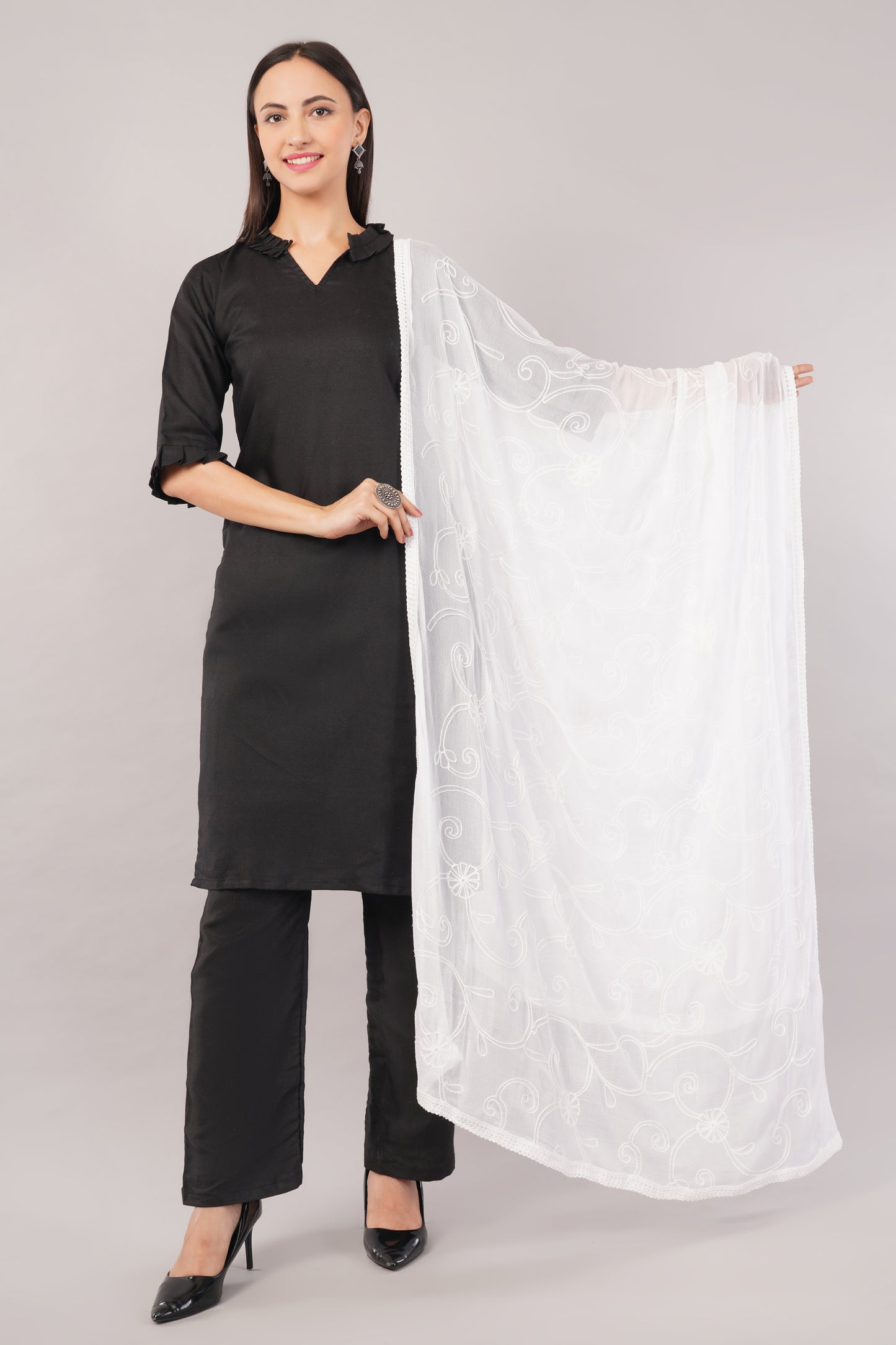 Nazneen Chiffon Embroidered Dyeable Dupatta (ND18)